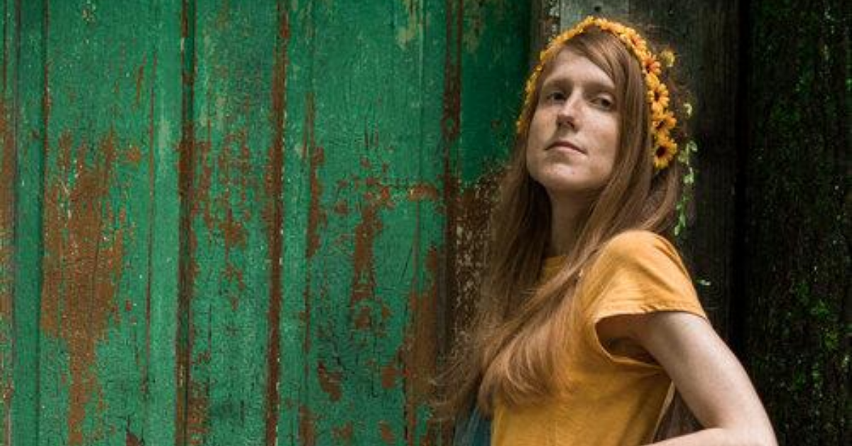 VIDEO PREMIERE: “TREEHOUSE” BY LAURA MUSTARD