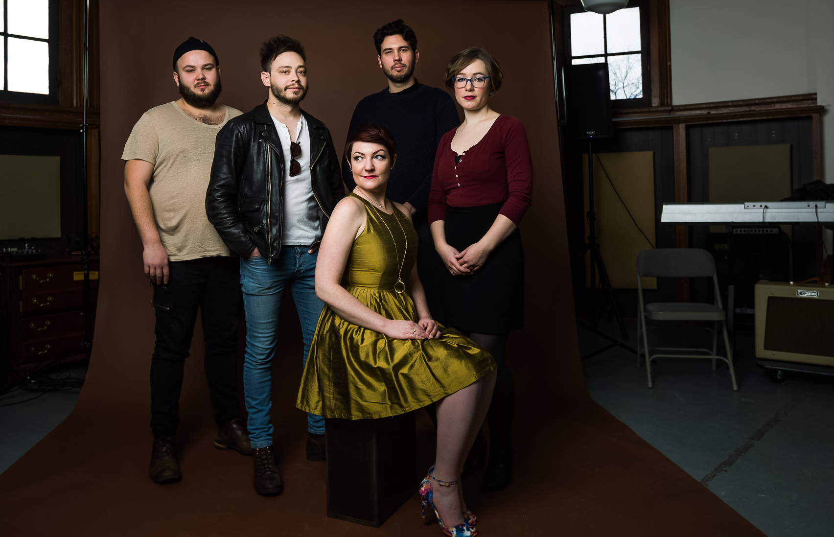 Video Premiere: “Thirteen” by Single Girl, Married Girl