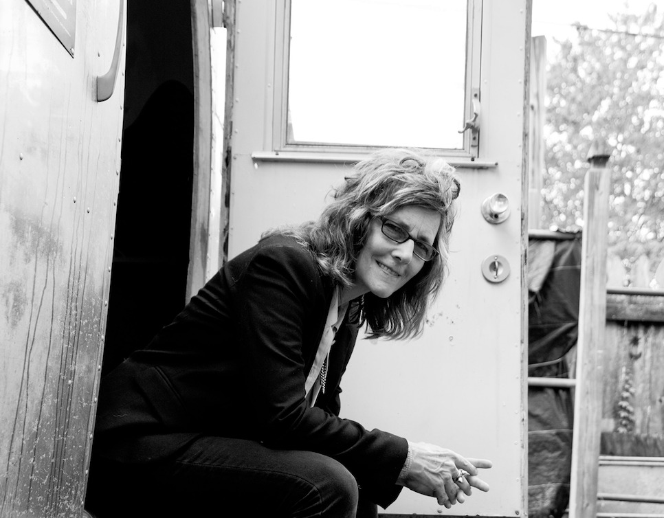 Off The Stage: Amelia White